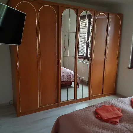 Privat Apartman Апартаменты